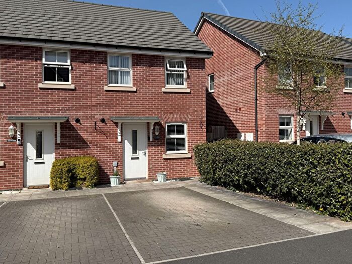 2 Bedroom Semi Detached House For Sale In Par Drive, Tiverton, EX16