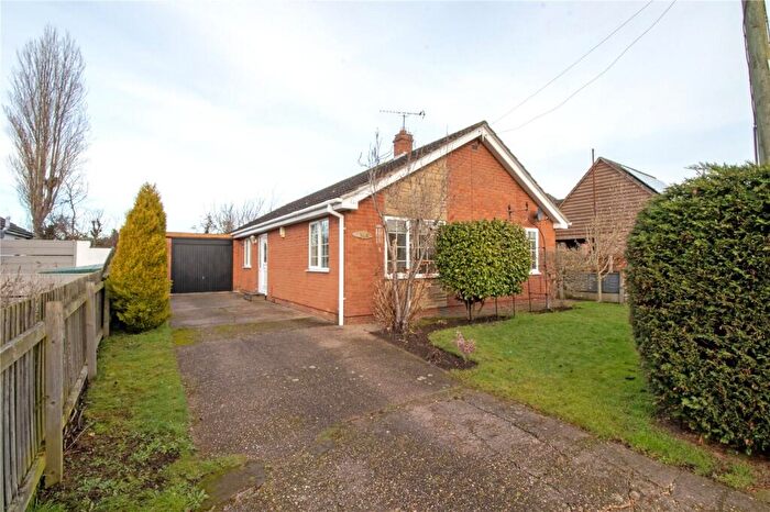 3 Bedroom Bungalow For Sale In Field Lane, Morton, Gainsborough, Lincolnshire, DN21