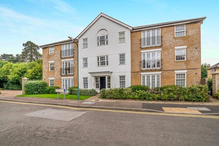 2 Bedroom Flat To Rent In Fennel Close, Maidstone, Kent, ME16