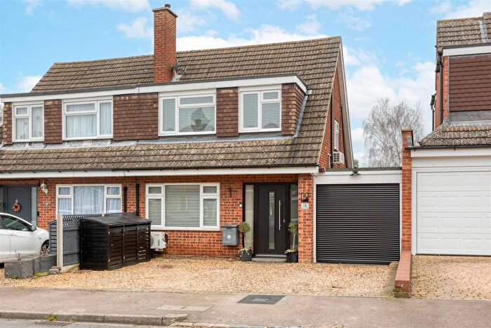 3 Bedroom Semi Detached House For Sale In Ashdown Road, Shefford, SG17