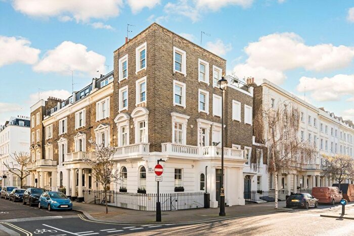 3 Bedroom Maisonette For Sale In Sussex Street, Pimlico, SW1V