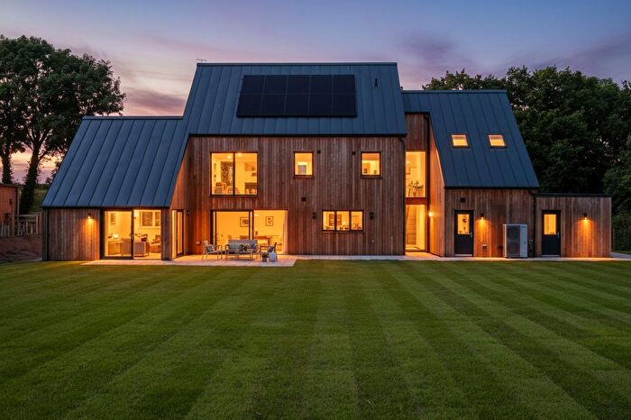 4 Bedroom Detached House For Sale In Sutton Orchard, Newbuildings, EX17