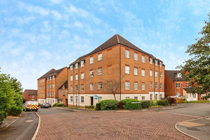 2 Bedroom Flat For Sale In Pavior Road, Nottingham, NG5
