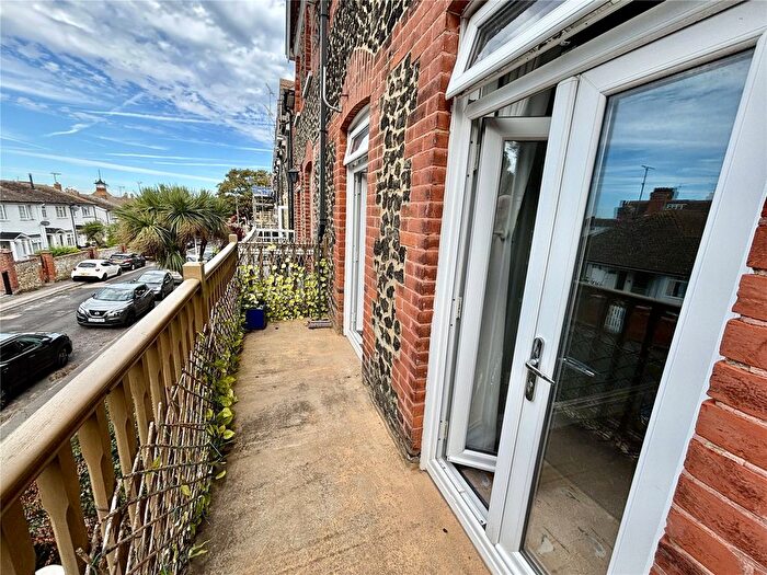 2 Bedroom Flat To Rent In Cedric Road, Westgate-On-Sea, Kent, CT8