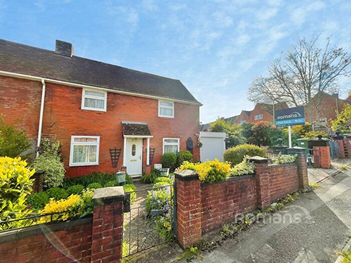 3 Bedroom Semi-Detached House For Sale In St. Mary Street, Winchester, Hampshire, SO22