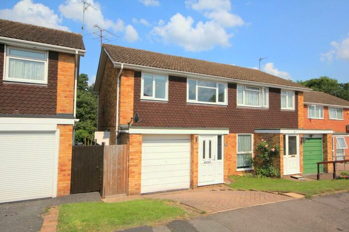 3 Bedroom Semi-Detached House To Rent In Hardwick Road, Tilehurst, Reading, Berkshire, RG30