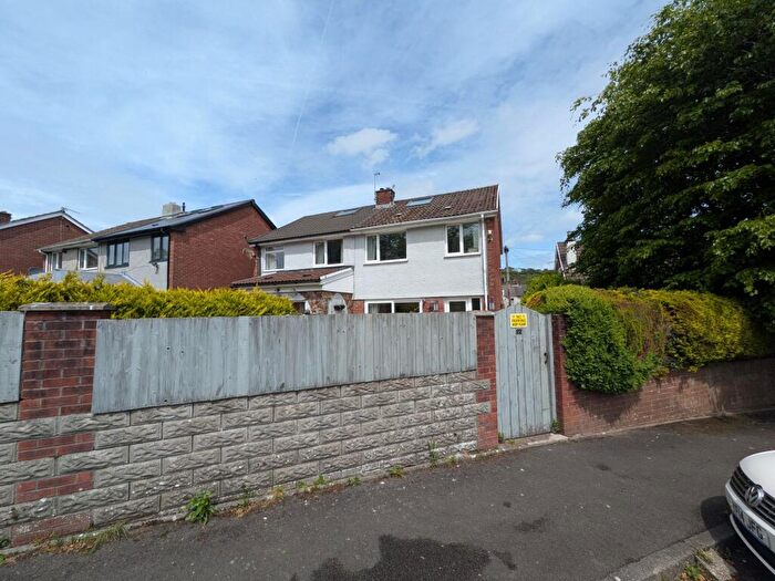 4 Bedroom Semi-Detached House For Sale In Pantyseren, Tonyrefail, Porth, CF39