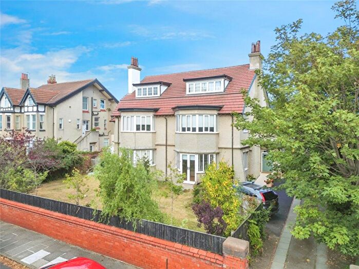 5 Bedroom Maisonette For Sale In Courtenay Road, Hoylake, Wirral, CH47
