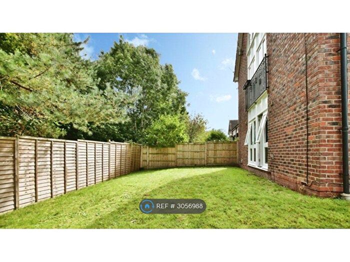 1 Bedroom Flat To Rent In Montmorency Road, Knutsford, WA16