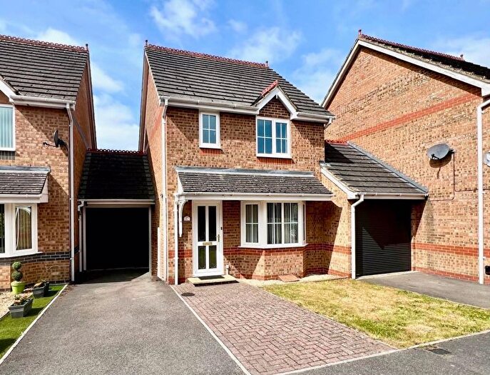 3 Bedroom Detached House To Rent In Purbeck Place, Calne, SN11