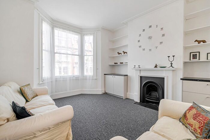 2 Bedroom Flat For Sale In B Dawes Road, Fulham, London, SW6