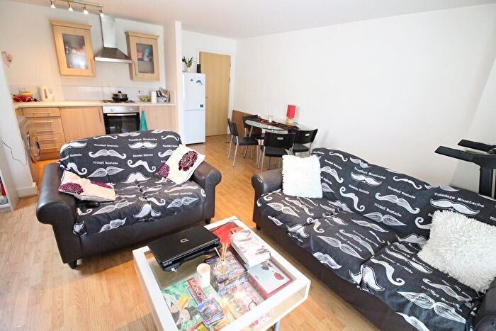 2 Bedroom Terraced House To Rent In Newport Road, Roath, CF24