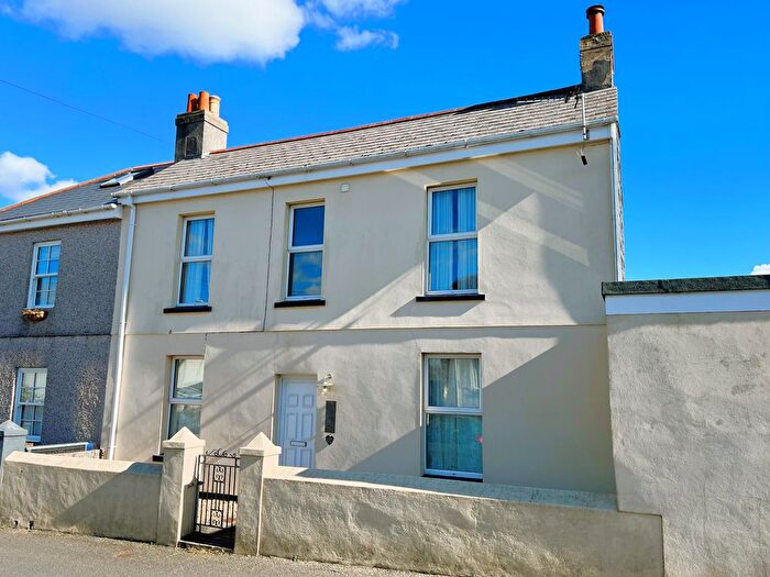3 Bedroom Semi Detached House For Sale In Wearde Road, Saltash, PL12