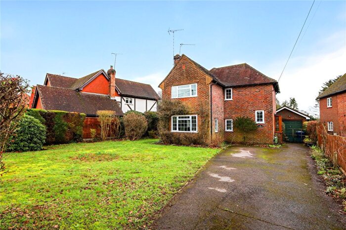 3 Bedroom Detached House For Sale In Ham Lane, Elstead, Godalming, Surrey, GU8