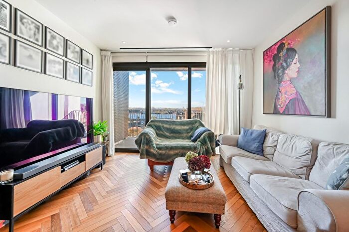 1 Bedroom Flat For Sale In Hampton House, London, SW6