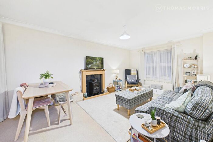 2 Bedroom Bungalow To Rent In Ickwell Road, Northill, Bedfordshire, SG18