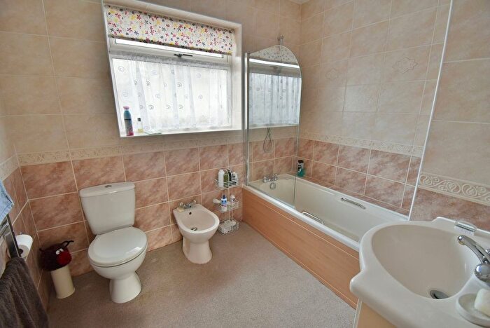 3 Bedroom Detached Bungalow For Sale In Ameysford Road, Ferndown, BH22