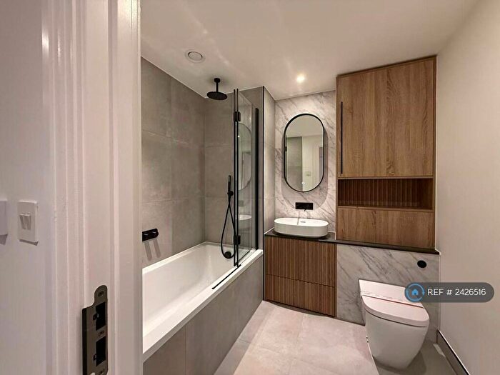 1 Bedroom Flat To Rent In Eden Place London, London, E16