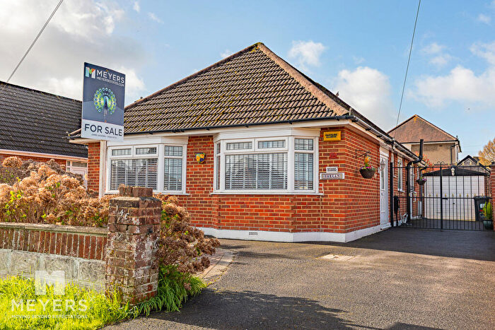 3 Bedroom Bungalow For Sale In Castle Lane West, Bournemouth, BH9