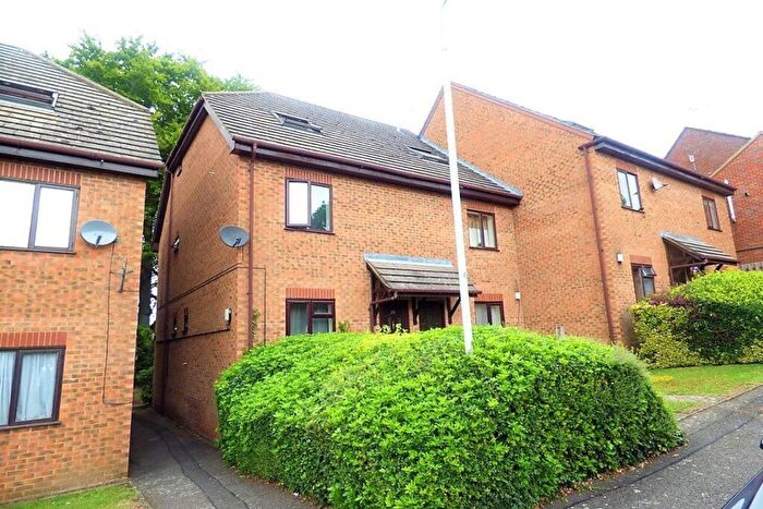 1 Bedroom Flat To Rent In The Wickets, Luton, LU2