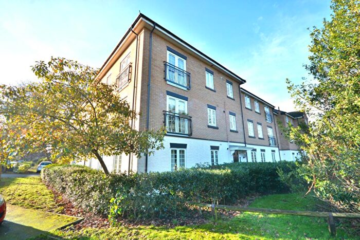 2 Bedroom Apartment For Sale In Top Floor Apartment, Buchanan Road, Bilton, CV22
