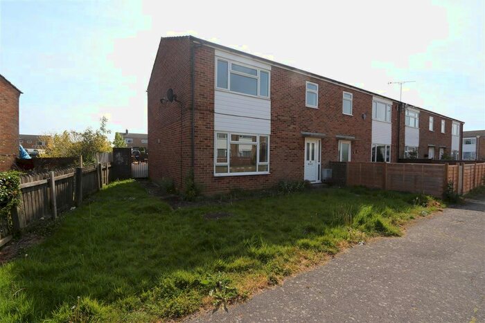 3 Bedroom End Of Terrace House To Rent In Halley Park, Hailsham BN27
