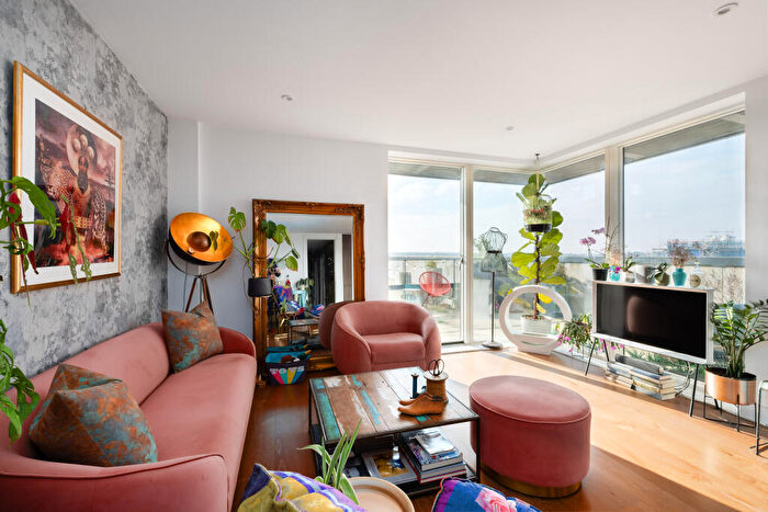 2 Bedroom Flat For Sale In Handley Drive, London, SE3