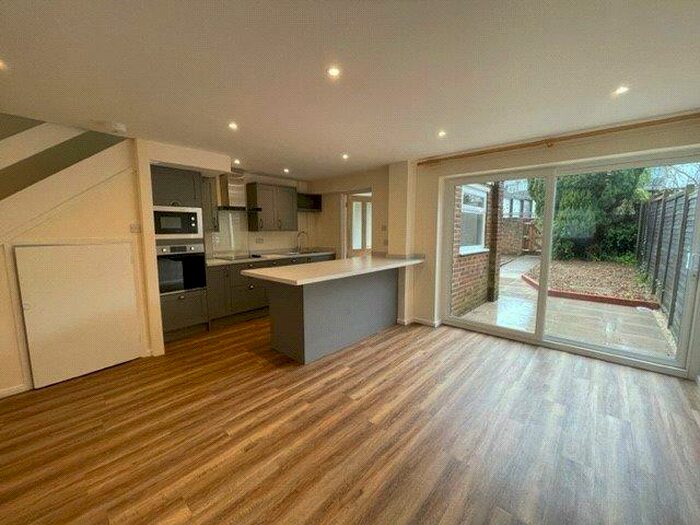 3 Bedroom Terraced House To Rent In Eton Place, Farnham, Surrey, GU9