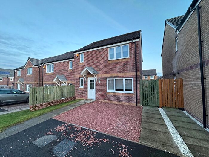 3 Bedroom Semi Detached House To Rent In Penny Gate, Cowglen, G43