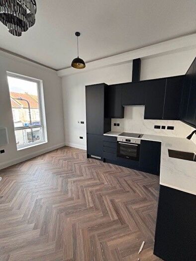 1 Bedroom Flat To Rent In Church Road, London, W3