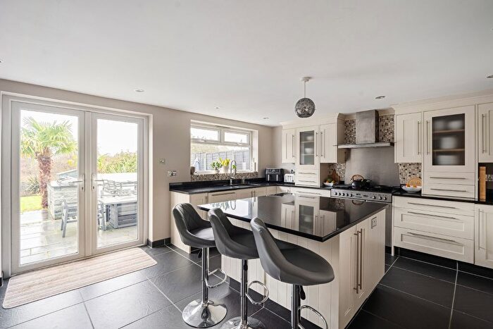 4 Bedroom Detached House For Sale In Gravesend Road, Higham, Rochester, Kent, ME3