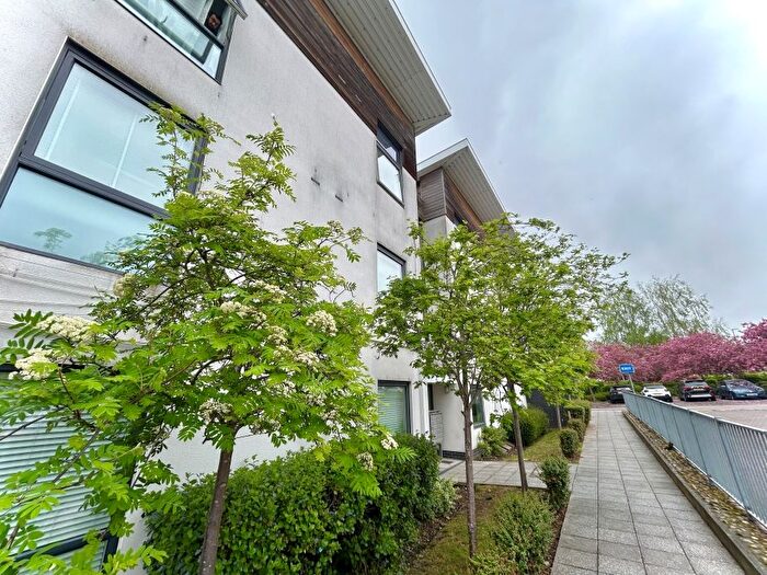 1 Bedroom Flat To Rent In Meteor Way, Wallington, SM6