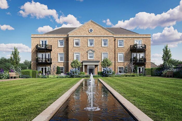 2 Bedroom Flat For Sale In Lorimer Avenue, Cranleigh, GU6