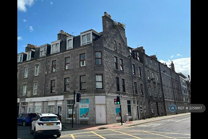 2 Bedroom Flat To Rent In Charlotte Street, Aberdeen, AB25