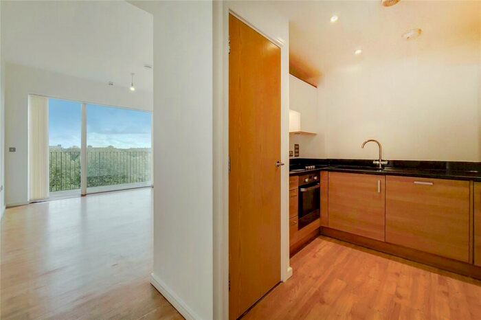 2 Bedroom Apartment To Rent In Heybourne Crescent, London, NW9