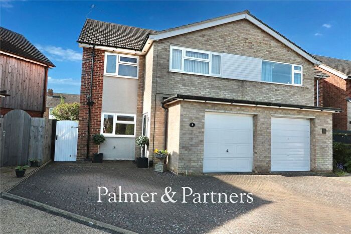 3 Bedroom Semi-Detached House For Sale In Lambourne Road, Ipswich, Suffolk, IP1