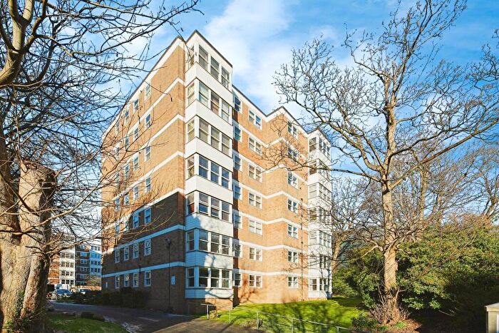 2 Bedroom Apartment For Sale In Montpelier Road, Brighton, BN1