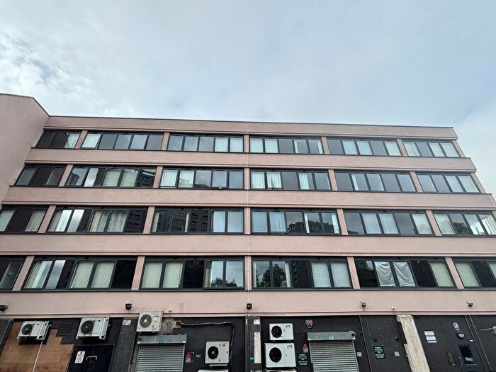 1 Bedroom Flat To Rent In Renaissance House, Stockport, SK1