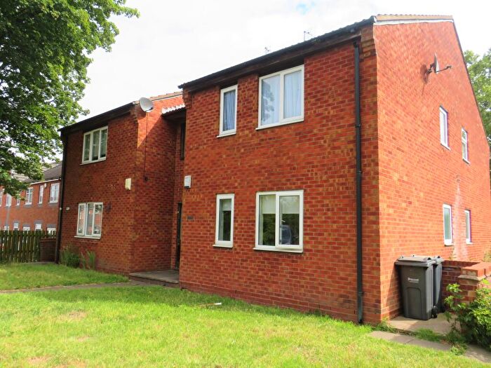 1 Bedroom Flat To Rent In Harrowby Drive, Tipton, DY4