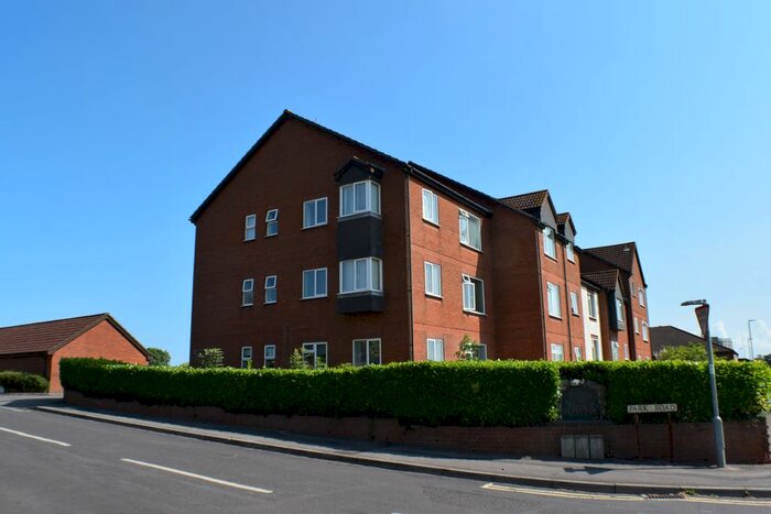 2 Bedroom Flat To Rent In Park Road, Bridgwater, TA6