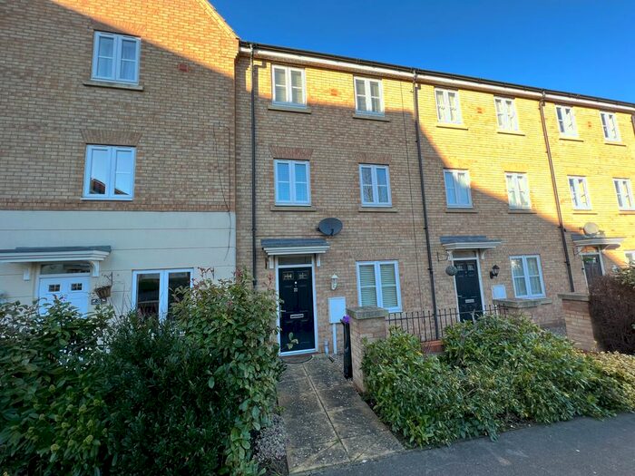 4 Bedroom Town House To Rent In Tissington Road, Grantham, NG31