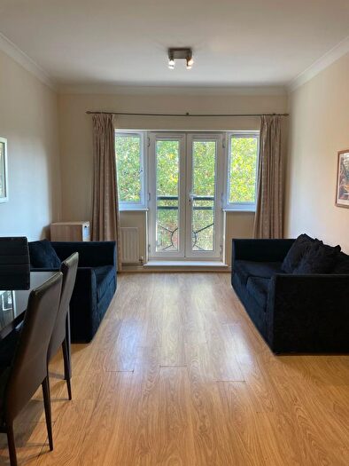 2 Bedroom Flat To Rent In Forty Avenue, Wembley, HA9