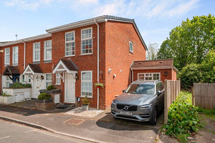 2 Bedroom Terraced House For Sale In Beaconsfield Place, Epsom, KT17