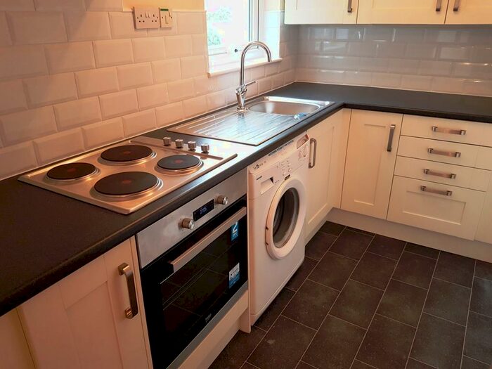Studio To Rent In Quaker Lane, West End - Darlington, DL1