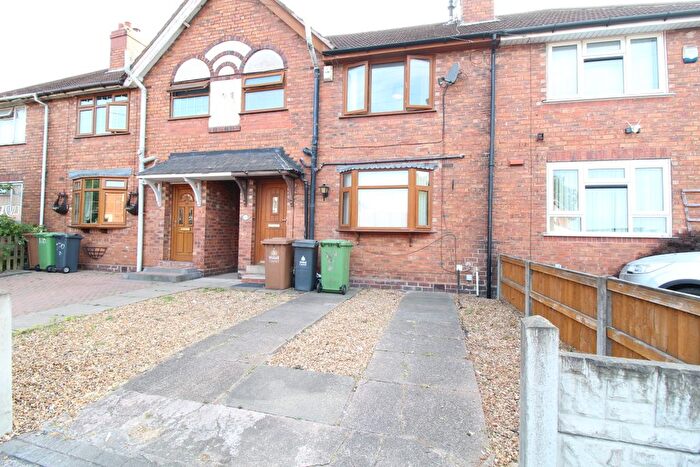 3 Bedroom Terraced House To Rent In Willenhall St, Darlaston, WS10