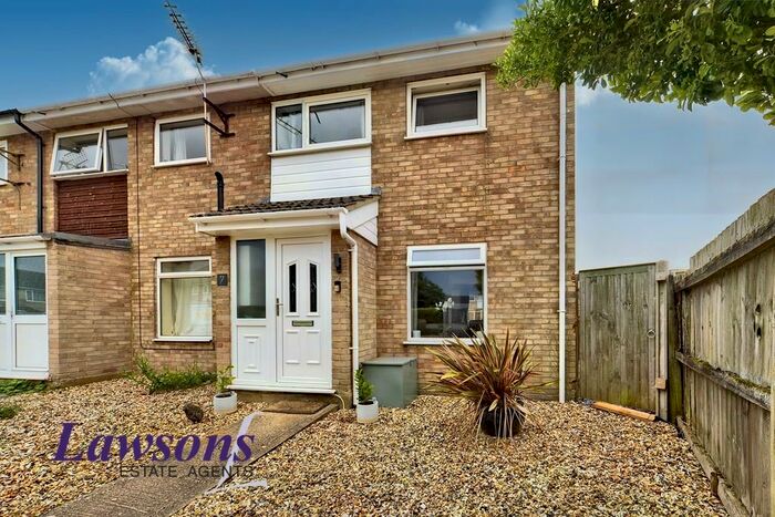 3 Bedroom End Of Terrace House To Rent In Larkspur Close, Red Lodge, IP28