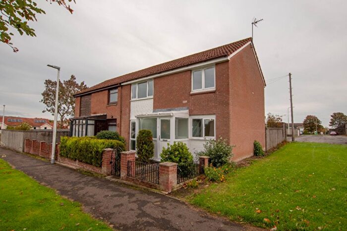 3 Bedroom Terraced House To Rent In Durris Drive, Glenrothes, KY6