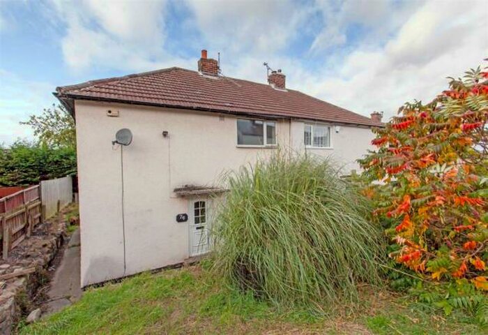 3 Bedroom Semi-Detached House To Rent In Houfton Road, Bolsover, S44