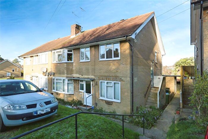 2 Bedroom Flat For Sale In Blendworth Lane, Southampton, Hampshire, SO18