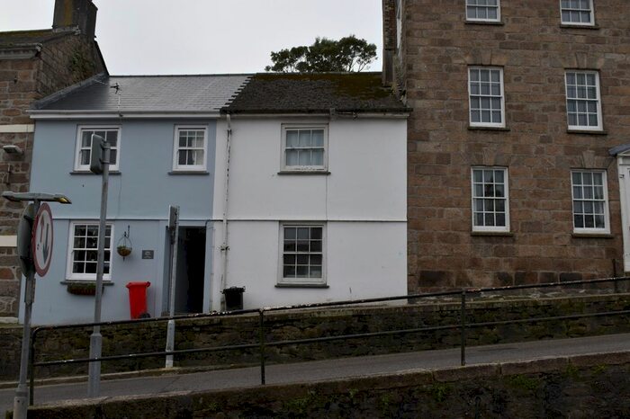 3 Bedroom Terraced House To Rent In The Terrace, Penryn, TR10